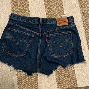 Women’s Levi shorts